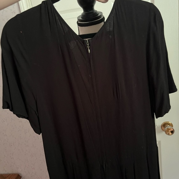 Wild fable, black V-neck jumpsuit plus size - Picture 3 of 3